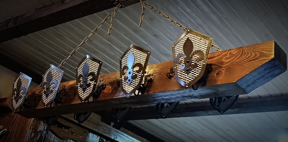 Люстра.Люстра.Люстра в замковом стиле.