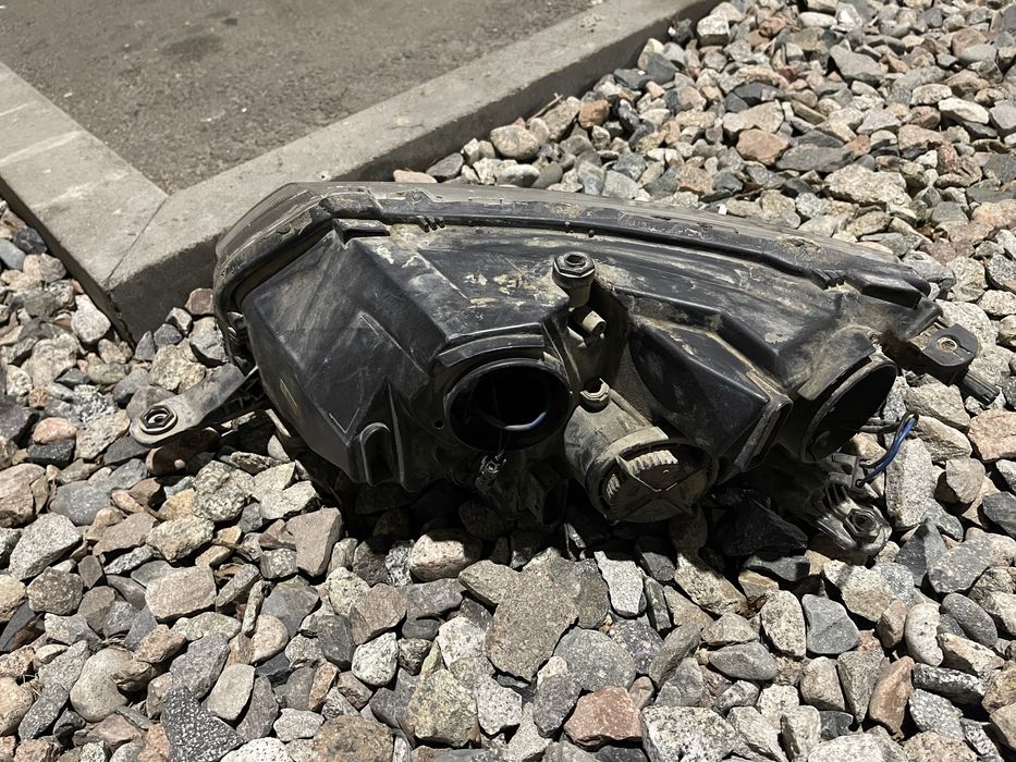 Фара на автомашину Skoda Rapid