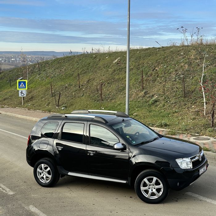 Dacia Duster Prestige• 1.6 benzina • 2012