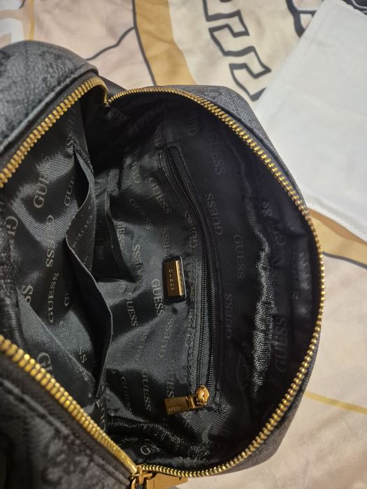 Guess мъжка чанта през рамото