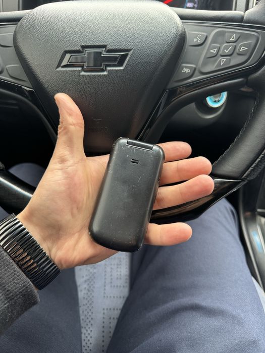 Samsung gusto 3  с номером.