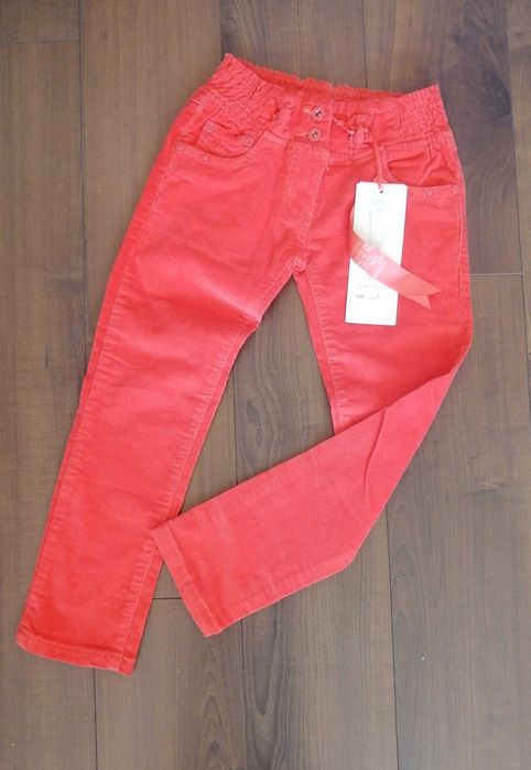 Детски нови дънки в размер 128/134
