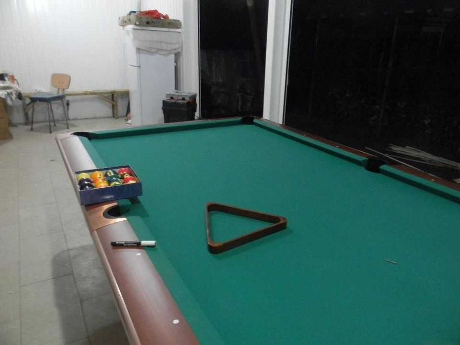 cosuri masa de biliard, reparatii schimb postav, tacuri biliard, bile