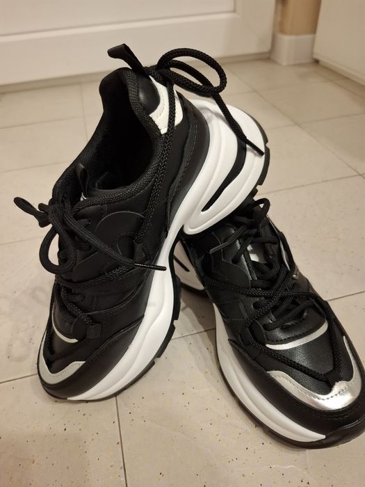 Страхотни спортни обувки