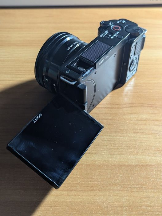 Продается фотоаппарат Sony ZV-E 10