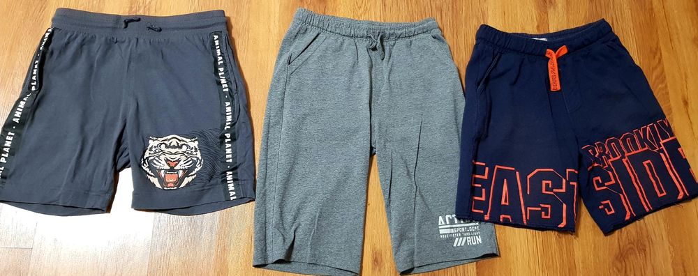 Lot 11 tricouri si 4 perechi pantaloni scurți copii mar 146-152