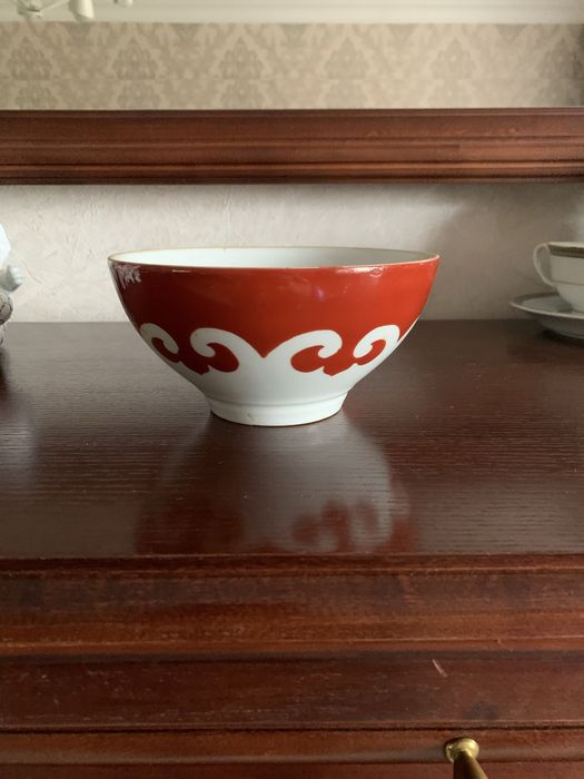 Овальные и круглые блюда ГДР KAHLA;