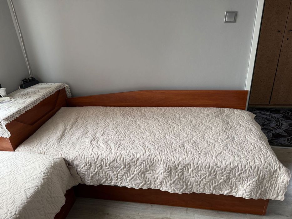 Комплект ъглови легла с повдигащ механизъм и ракла