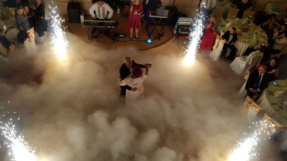 Fum Greu & Artificii de Scena