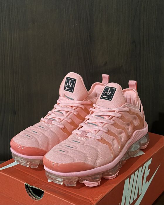 Nike Air VaporMax Plus “Pink Foam”