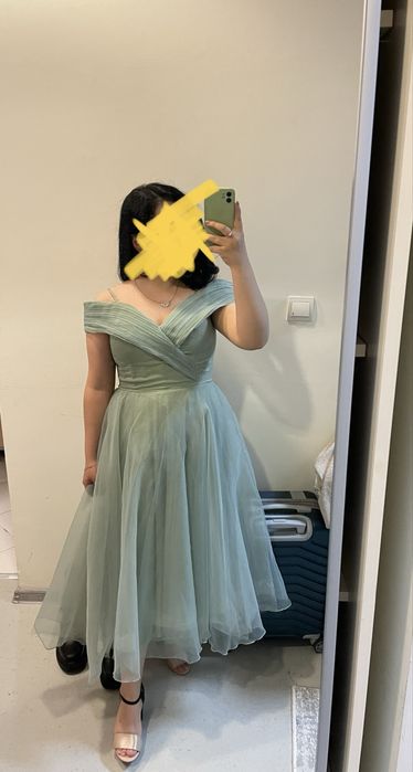 платье вечернее.