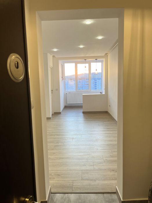 Garsonieră de vânzare