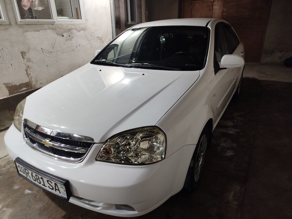 lacetti 1.8 2011 г.