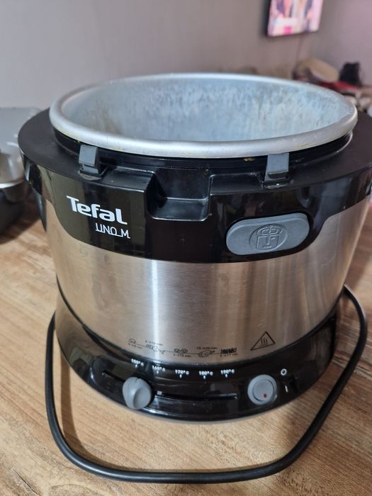 Friteuza TEFAL UNO M