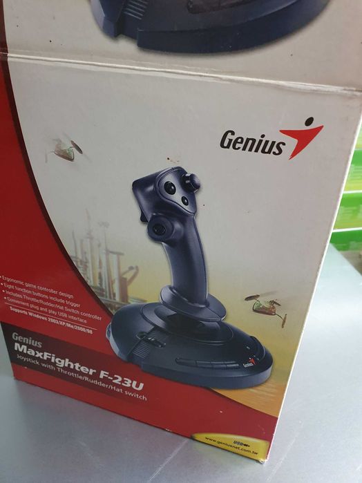 Неизползван джойстик Genius MaxFighter F-23U Joystick
