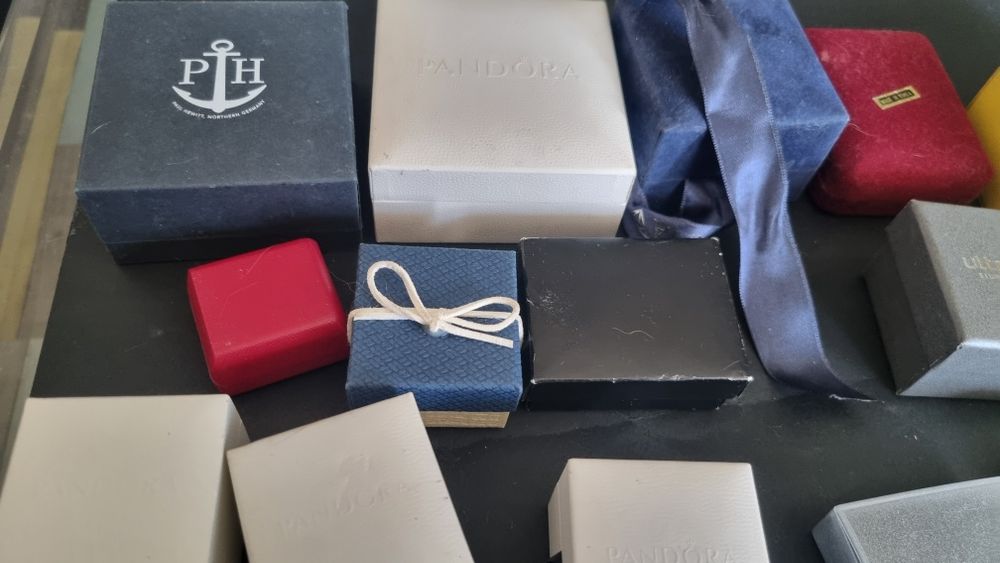 Кутии за бижута лот