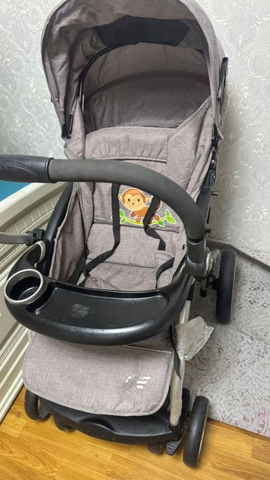 Коляска новый почти
