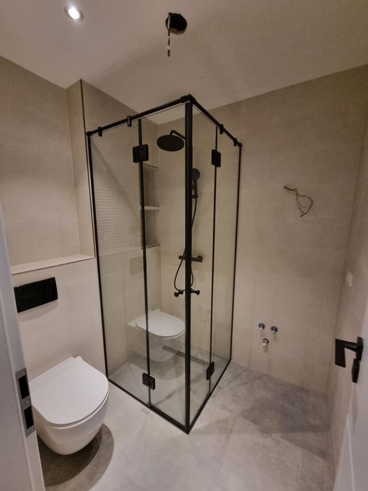 Cabine de dus si paravane din sticla securizata