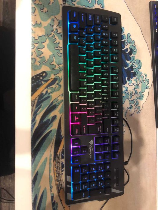 Геймърска RGB клавиатура Genesis – отлично състояние