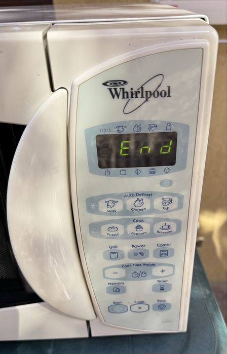 Cuptor cu microunde Whirlpool AVM 562 WP WH – alb, control digital, perfect funcțional