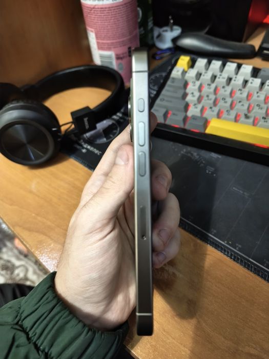 iPhone 15 Pro, 256gb, gray, 79% акб