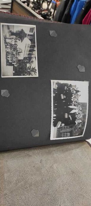 Старинни  албуми с снимки.