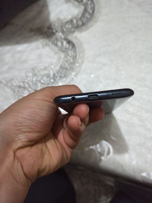 Продаётся Samsung a30