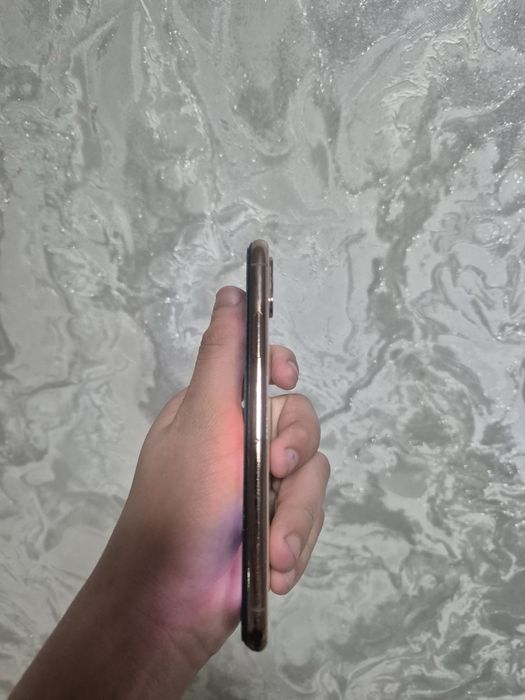 iphone xs sotiladi