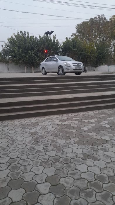 Cobalt avtomobili sotiladi