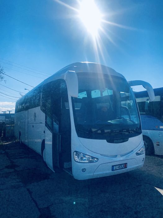 Închirieri autocare- transport persoane in regim ocazional