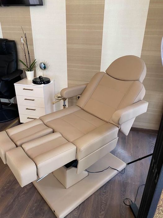 Електрически столове за педикюр с 3 мотора – НОВИ