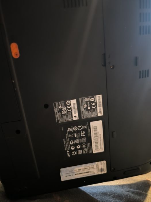 Laptop Acer aspire 5560g