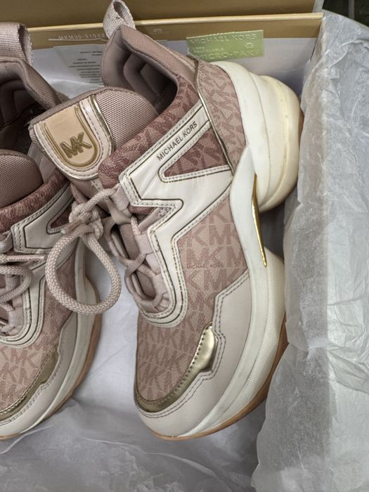 Продаются кроссовки Michael Kors (оригинал)