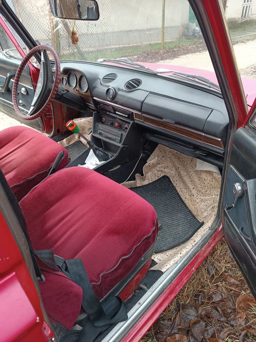 Продавам лада 1500s ,запазана ,гаражна със газова уретба