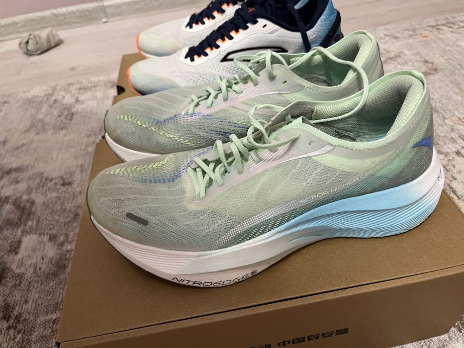 Беговые кроссовки