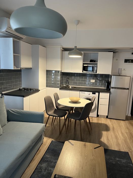 Se inchiriaza apartament 2 camere central Mamaia zona Iaki ,