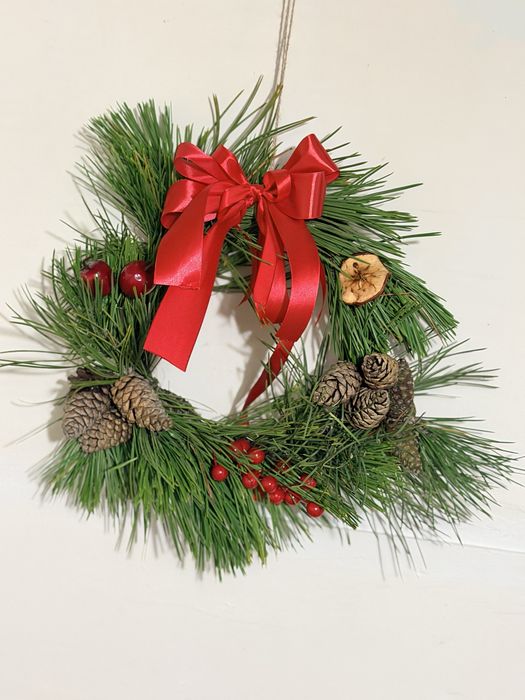 Aranjament Crăciun cu lumânare + coronițe pin natural