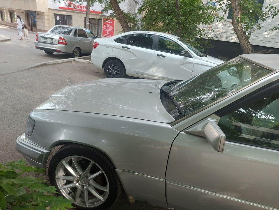 Продам  мерседес 124 кузове