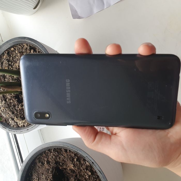 Galaxy A10  память 32гб