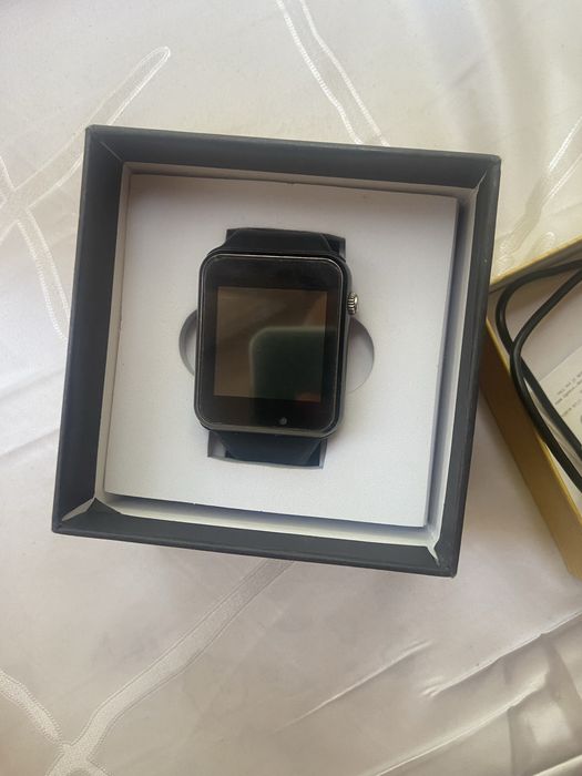 Smart watch, сим-карта и флешкали. камерасиям бор. + mi band 3 алохида