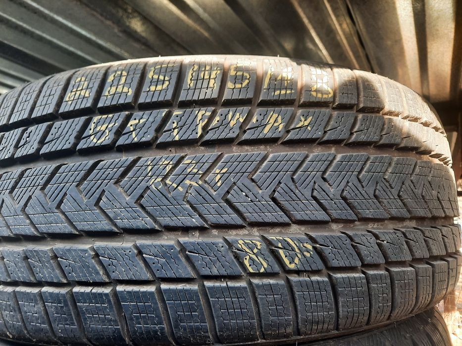 245/45/18;225/50/18;225/45/18;245/40/18;235/55/18 Зимни Гуми с борд