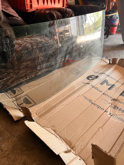 Заднее стекло от Москвича 412