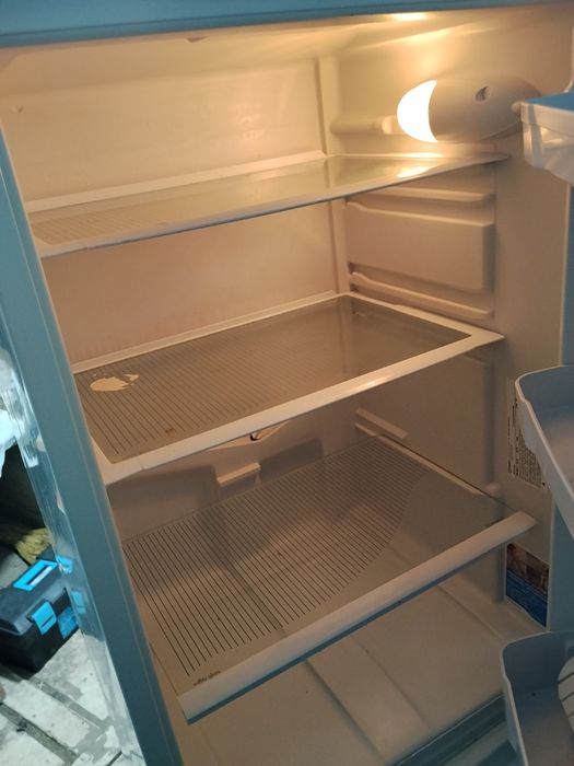 Холодильник рабочий