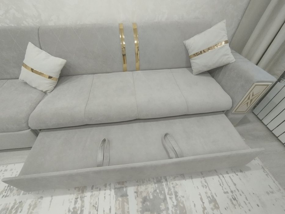 Срочно продам диван