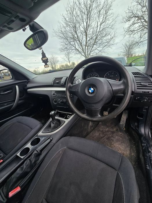 Продавам BMW 118 D 2011г. на ЧАСТИ. (Прочетете описанието)