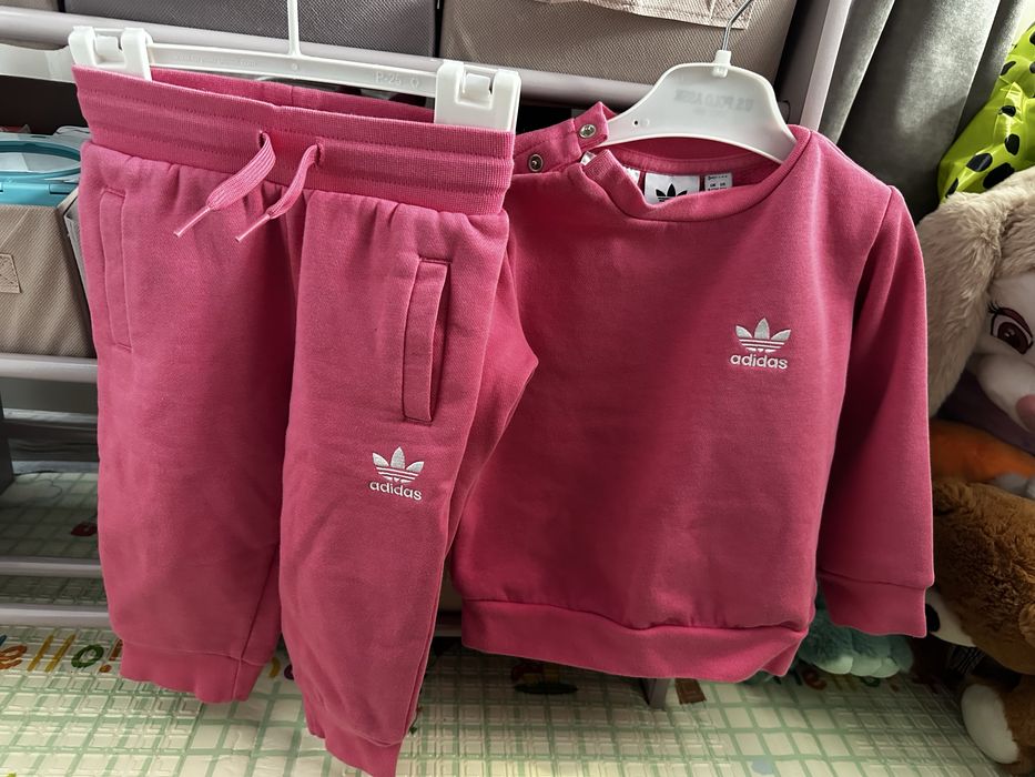 Екип Adidas размер 9-12м