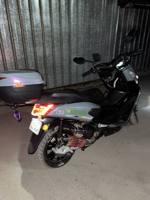 Продам N max мопед