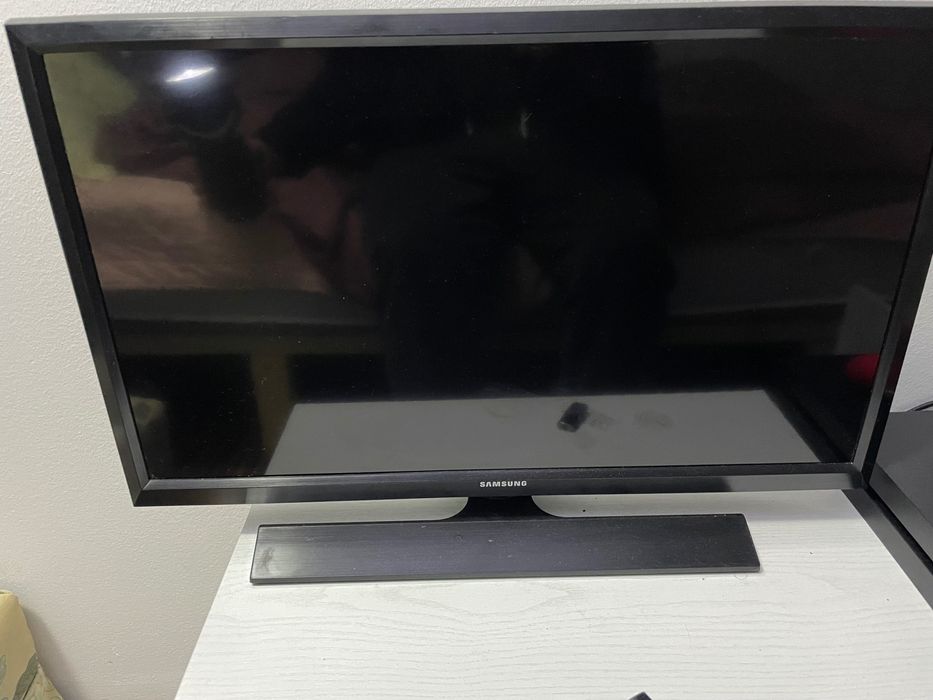 Se vinde ps5 și, tvmonitor