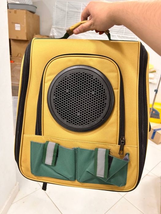 Переноска обсалютно новая рюкзак для  кошек и котят катов. Есть ДОСТАВ