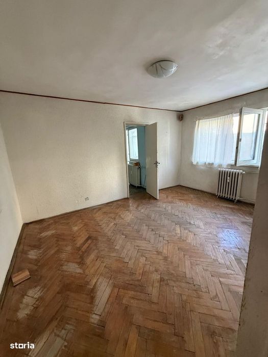Apartament cu 3 camere semidecomandate, G. Enescu — fotografia 1